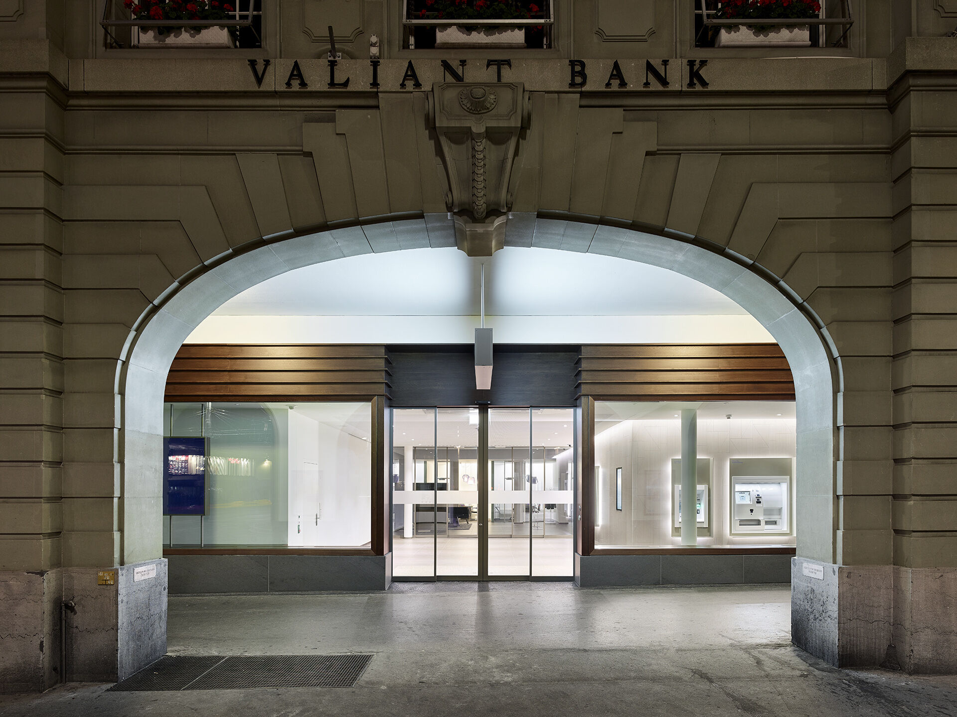 Valiant Bank Bahnhofplatz Bern VQ